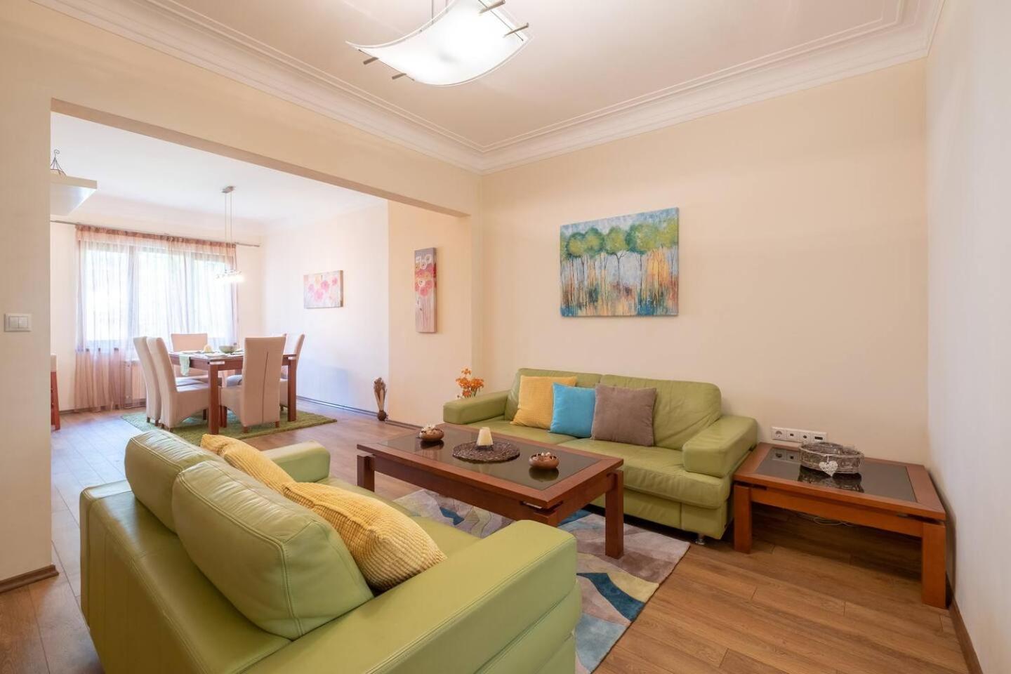 Top Pick! Central Spacious 2 Bedroom Apartment Sofya Dış mekan fotoğraf